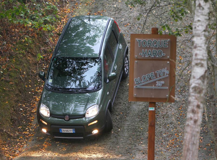  Fiat Panda 4x4 2012 года  (фото 15 из 77)